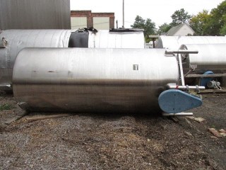 PERMA-SAN 2000 GALLON STAINLESS STEEL MIX TANK PERMA-SAN 2000 GALLON STAINLESS STEEL MIX TANK